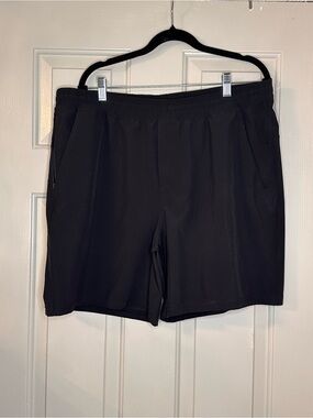 VRST Men's Black Athletic Shorts